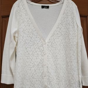 AGB White Cardigan Lace front sz L